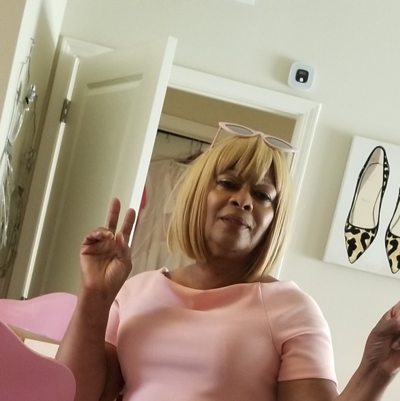 Meet your Posher, Wanda - Picture 1 of 1